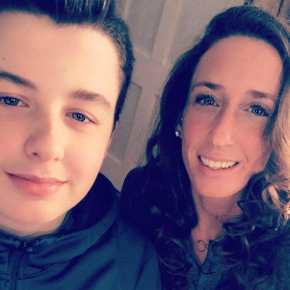 Meet your Posher, Katie - Picture 2 of 2